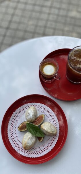Guía de cafeterías en Mendoza (para trabajo remoto, lectura, brunch, take away o tan sólo un cafecito)